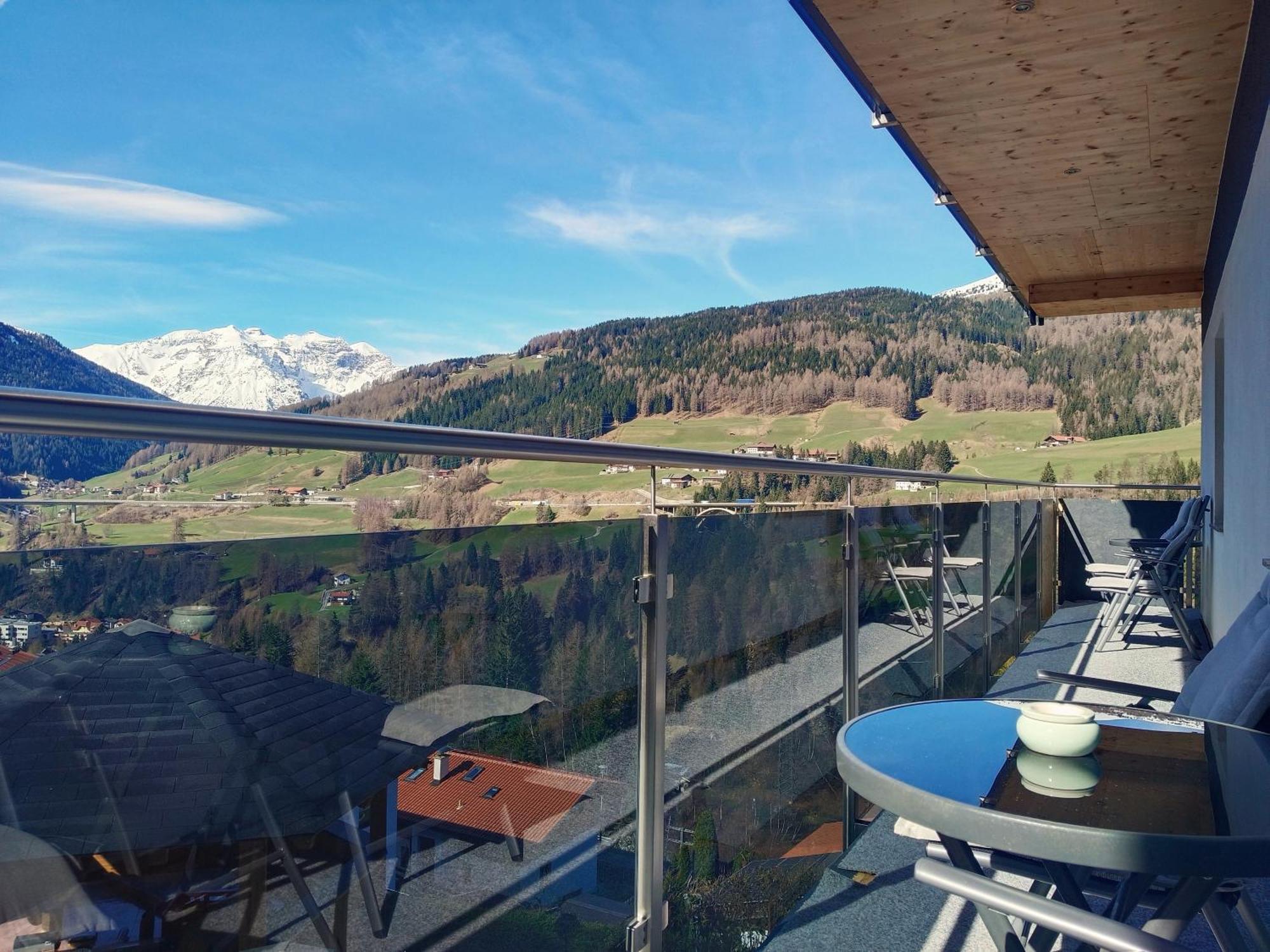 Haus Berghof Bed & Breakfast Gries am Brenner Exterior photo